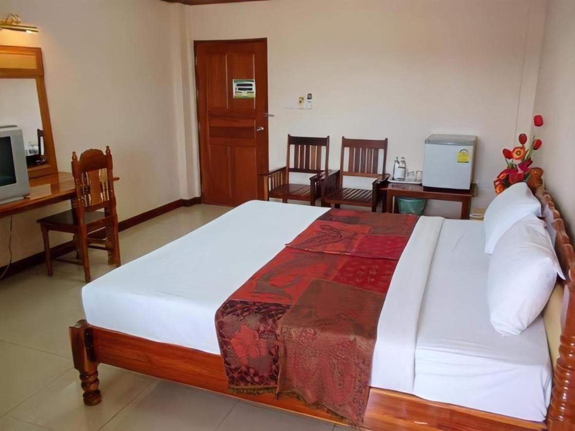 ทรัพย์มุกดา แกรนด์ โฮเทล Submukda Grand Hotel Mukdahan Dış mekan fotoğraf