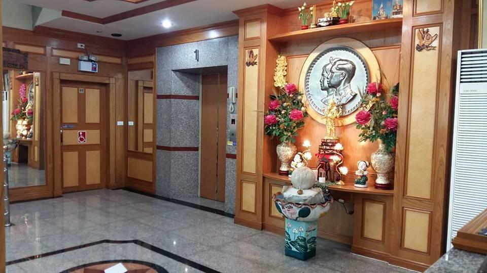 ทรัพย์มุกดา แกรนด์ โฮเทล Submukda Grand Hotel Mukdahan Dış mekan fotoğraf