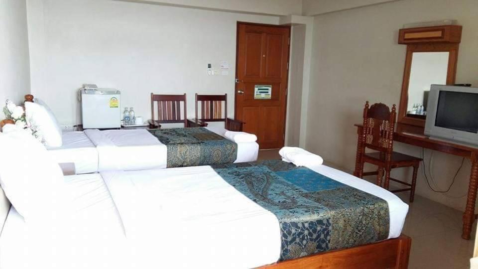 ทรัพย์มุกดา แกรนด์ โฮเทล Submukda Grand Hotel Mukdahan Dış mekan fotoğraf